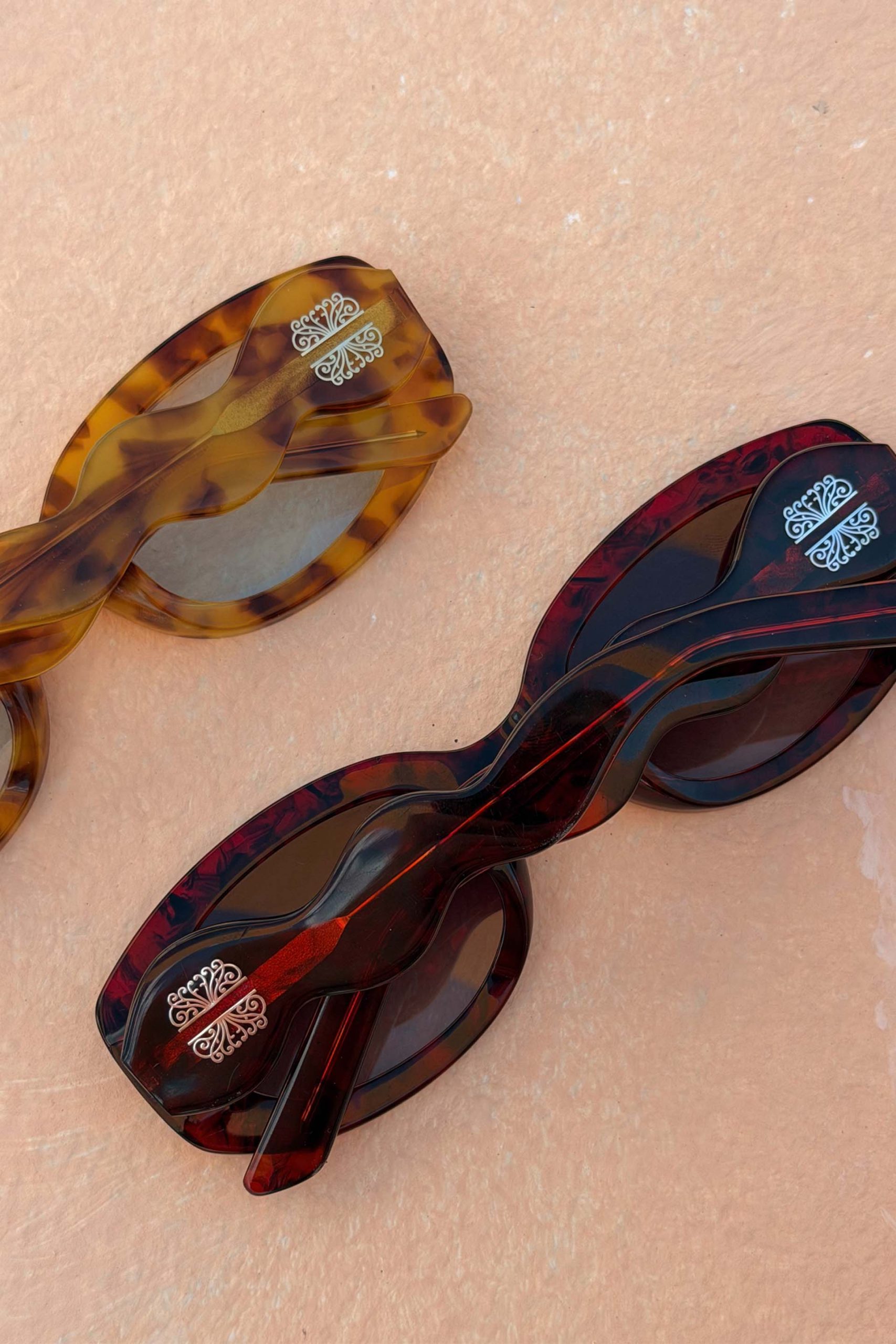 1000-red-wiggle-arm-acetate-sunglasses-2.jpg Red Wiggle Arm Acetate Sunglasses