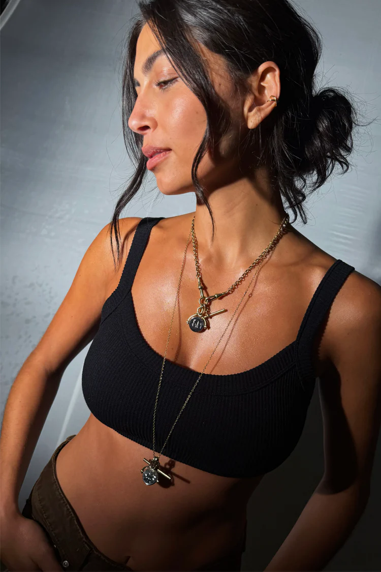 1421-deloris-thin-chain-i-love-you-necklace-8.webp Deloris Thin Chain I Love You Necklace