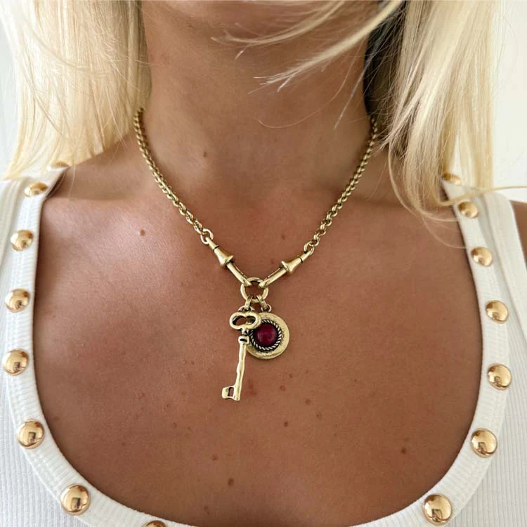 1423-deloris-key-necklace-1.webp Deloris Key Necklace