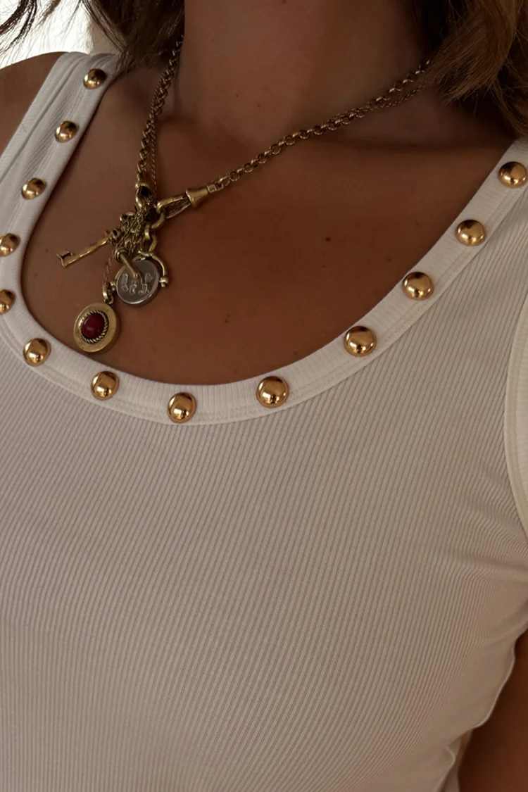 1423-deloris-key-necklace-8.webp Deloris Key Necklace