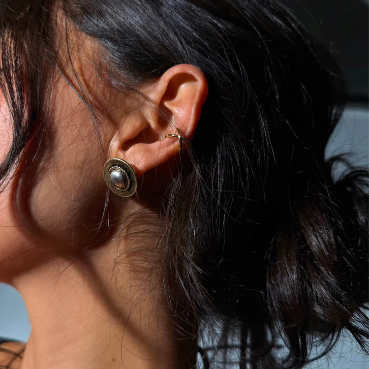 1436-deloris-silver-circle-earrings-1.webp Deloris Silver Circle Earrings