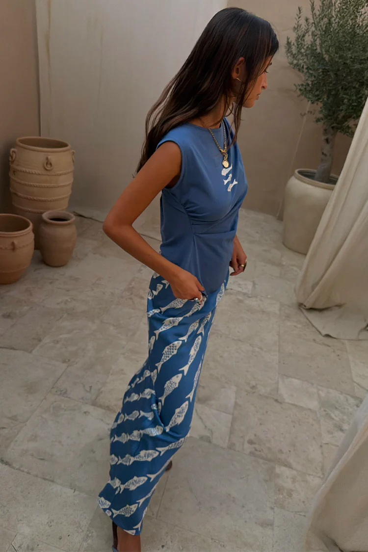 1780-blue-marina-a-symmetric-top-4.webp Blue Marina A-Symmetric Top