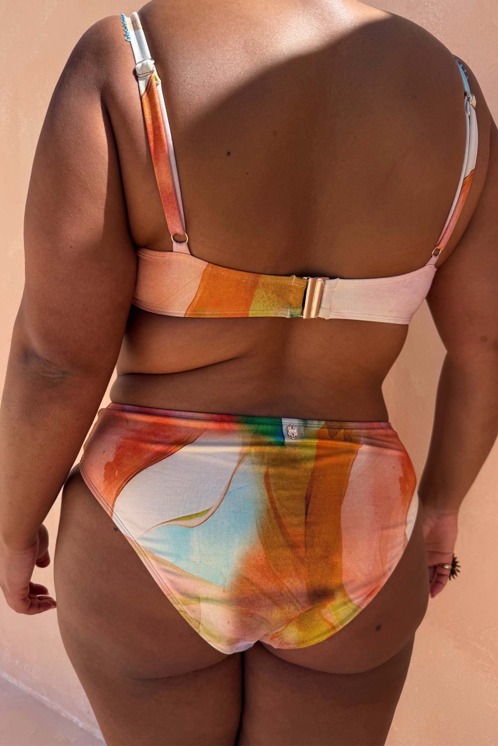 1955-dir-1679091c5a88-6-variation-7.jpg Abstract V Front Bikini Brief