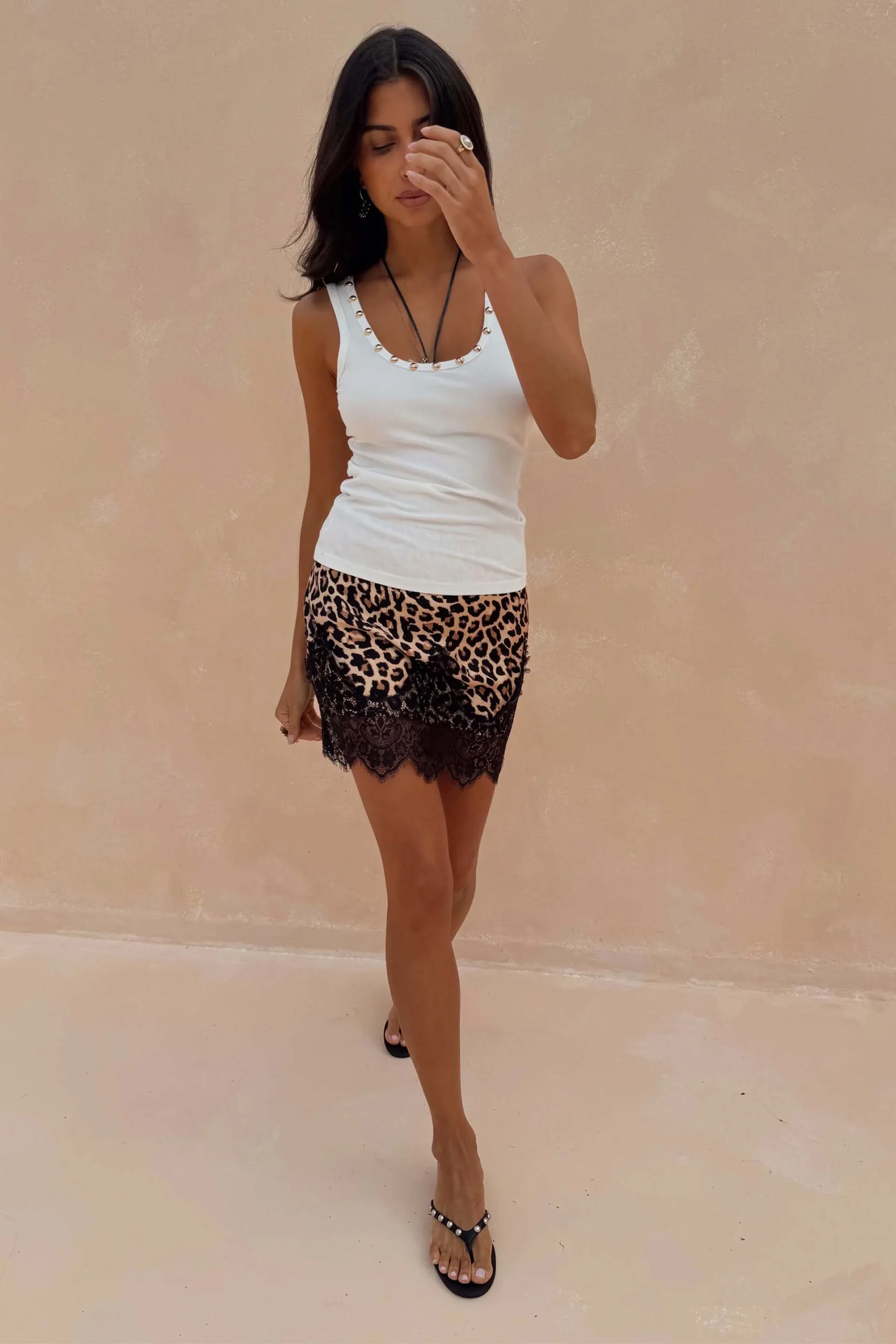 2776-xs-xs-variation-3.webp White Studded Rib Vest