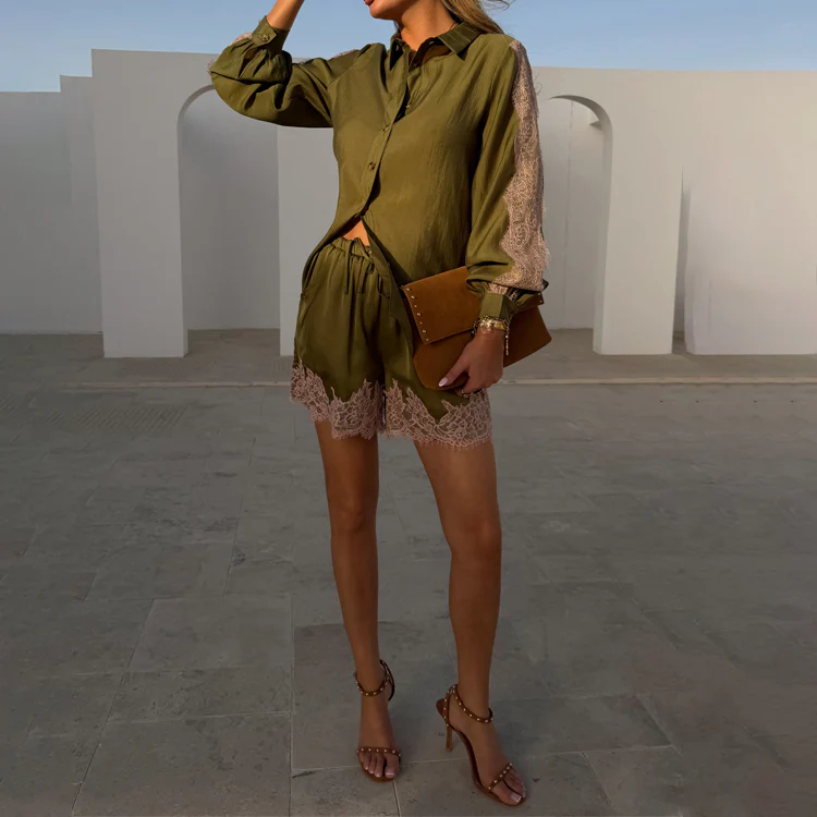 3197-dir-1679091c5a88-6-variation-1.webp Olive & Pink Lace Shorts