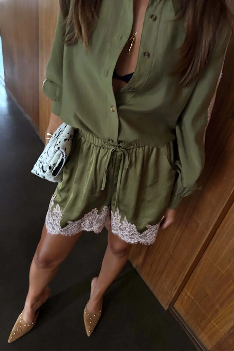 3197-dir-1679091c5a88-6-variation-7.webp Olive & Pink Lace Shorts