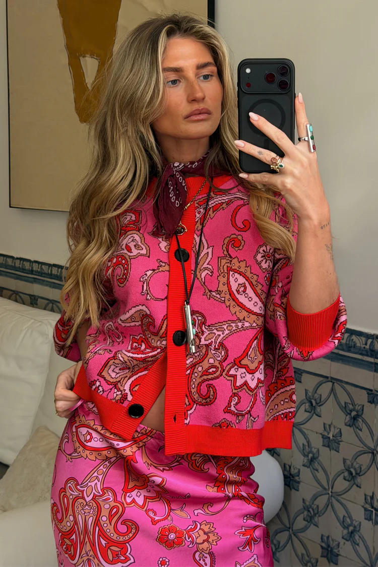 4000-pink-paisley-oslo-cardigan-3.webp Pink Paisley Oslo Cardigan