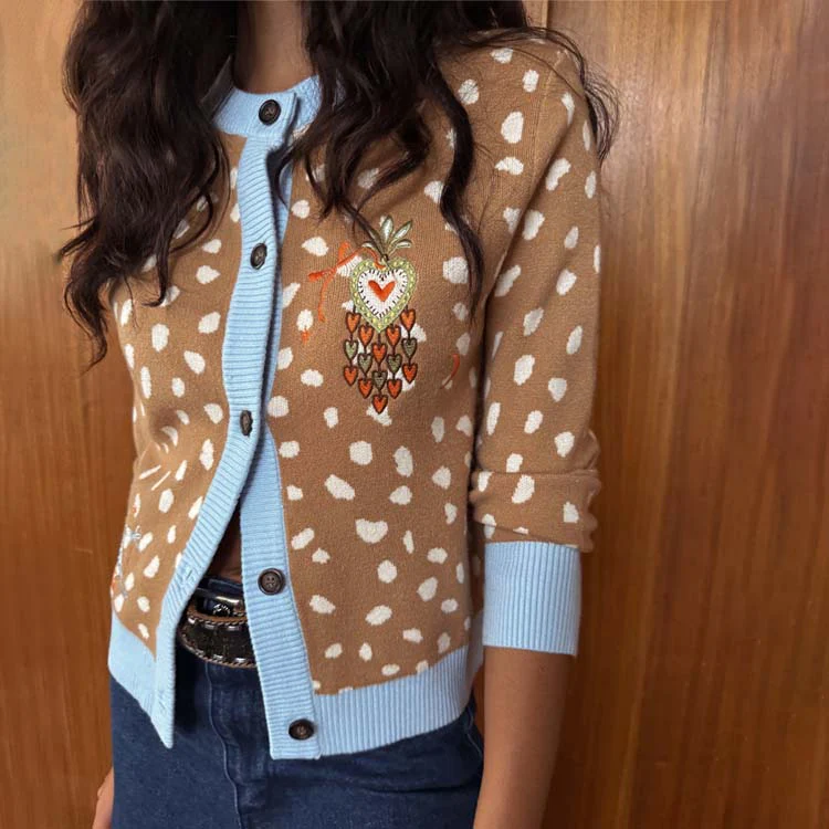4304-deer-print-hollie-cardigan-1.webp Deer Print Hollie Cardigan