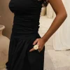 4878-black-lola-mid-axi-dress-3.webp Black Lola Mid-axi Dress