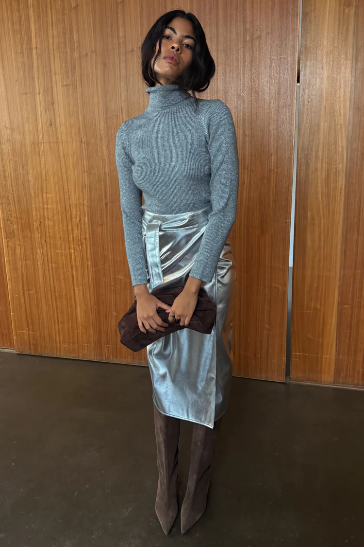 5002-silver-vegan-leather-jaspre-skirt-4.webp Silver Vegan Leather Jaspre Skirt