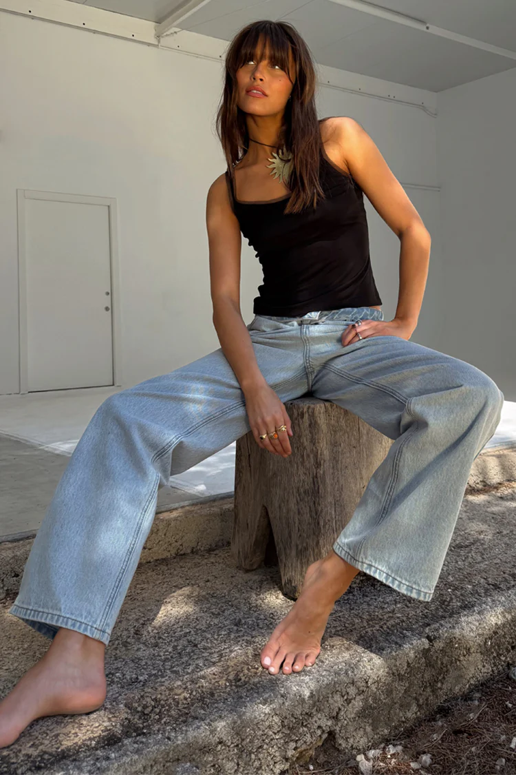 5059-dir-1679091c5a88-6-variation-5.webp Scallop Detail Straight Leg Jeans