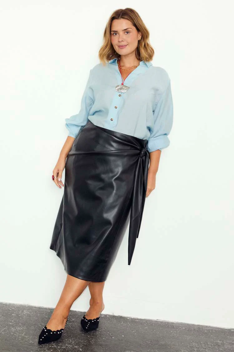 5110-black-vegan-leather-wrap-skirt-5.webp Black Vegan Leather Wrap Skirt