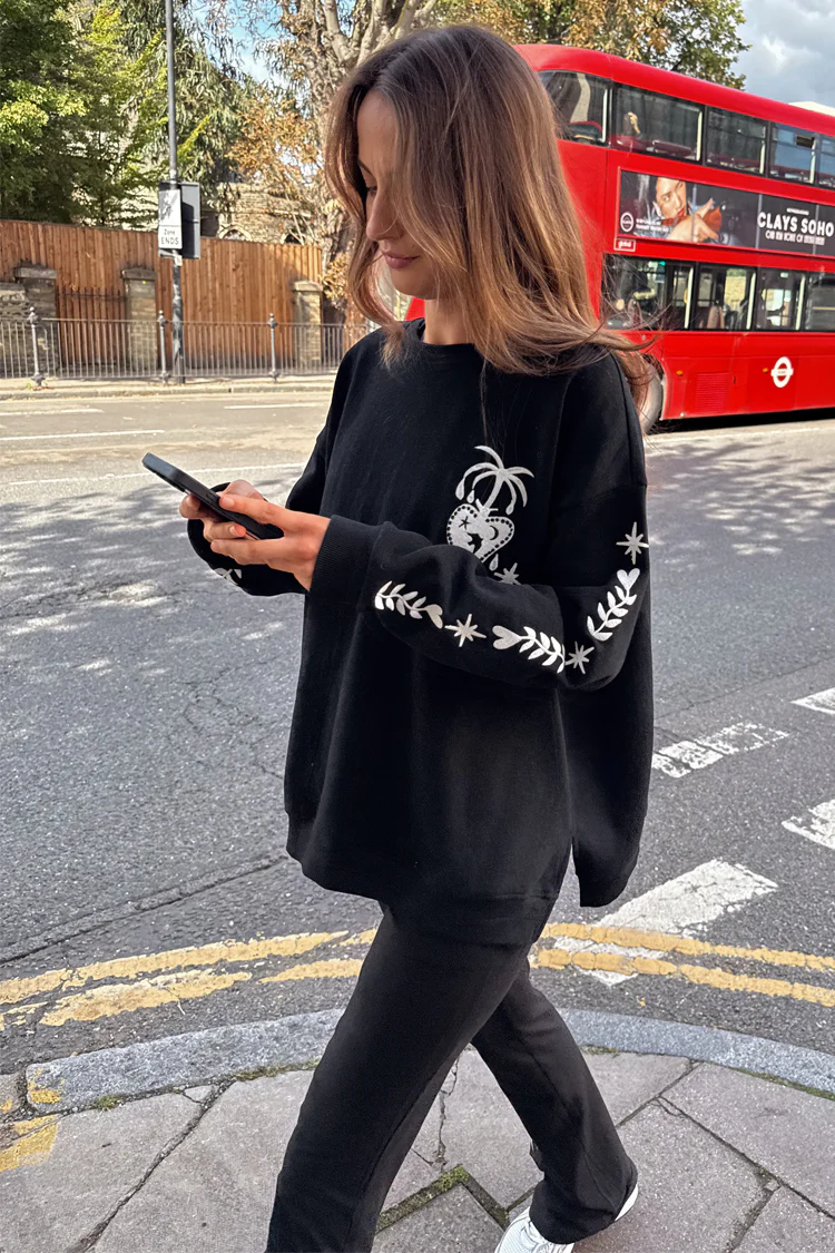 5959-xs-xs-variation-6.webp Black Sweatshirt with Ecru Embroidery