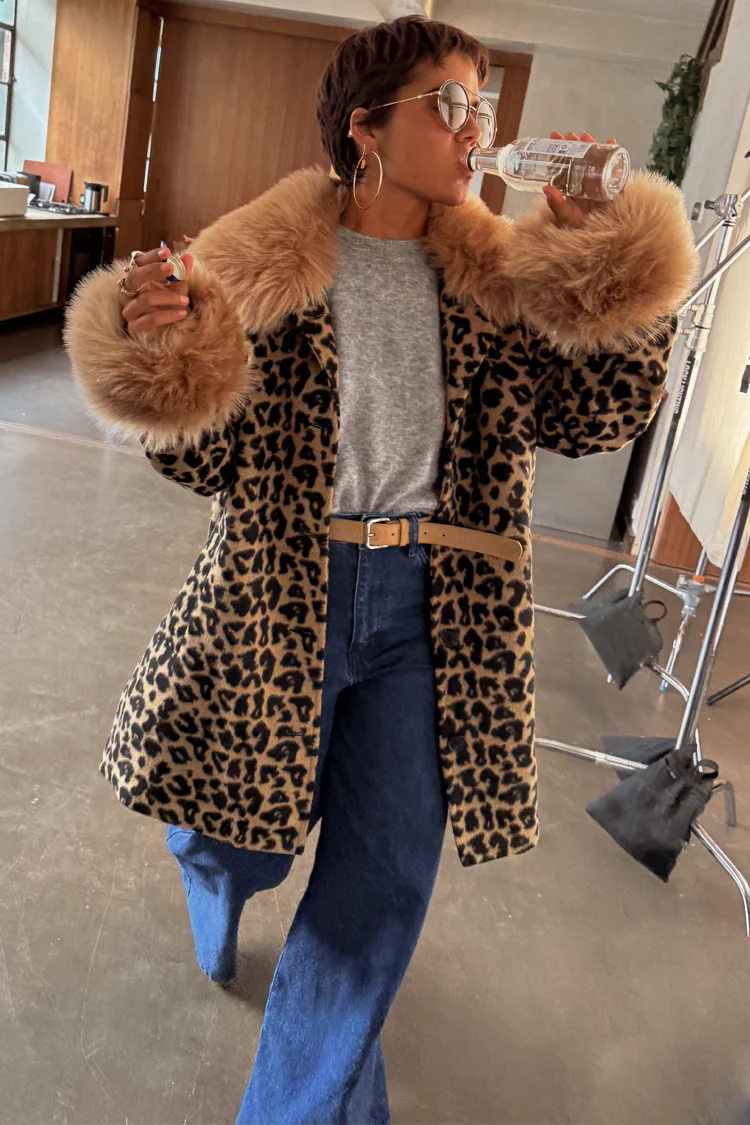 6167-leopard-coat-with-faux-fur-trims-2.webp Leopard Coat with Faux Fur Trims