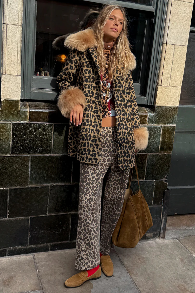 6167-leopard-coat-with-faux-fur-trims-8.webp Leopard Coat with Faux Fur Trims
