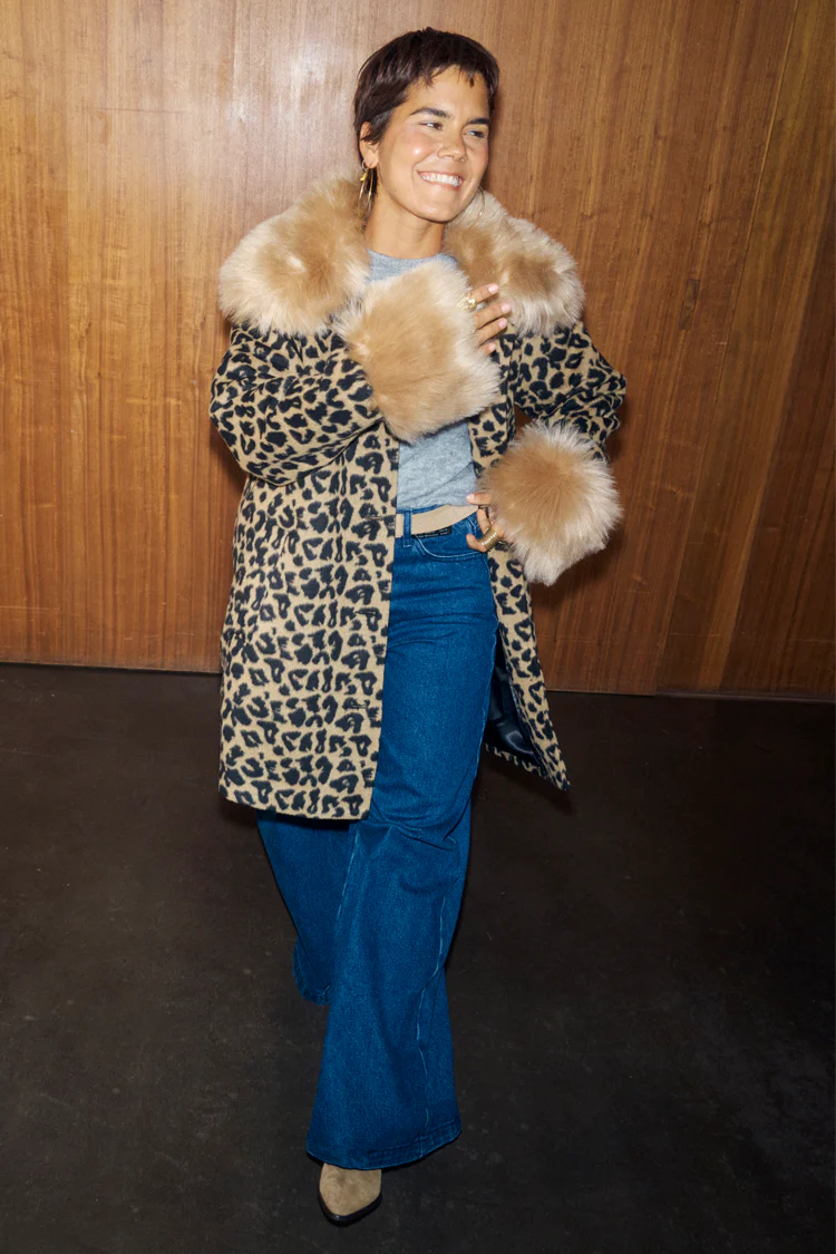 6168-xs-xs-variation-10.webp Leopard Coat with Faux Fur Trims