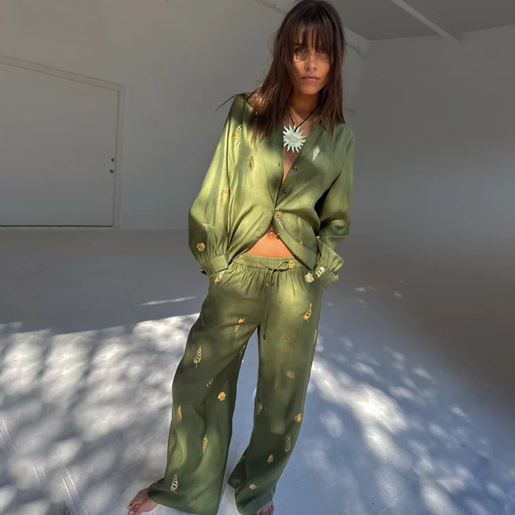 6267-khaki-shell-trousers-1.webp Khaki Shell Trousers