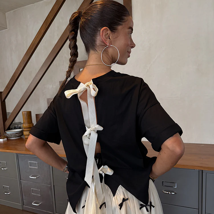 6333-xs-xs-variation-1.webp Black Bow Back T-Shirt