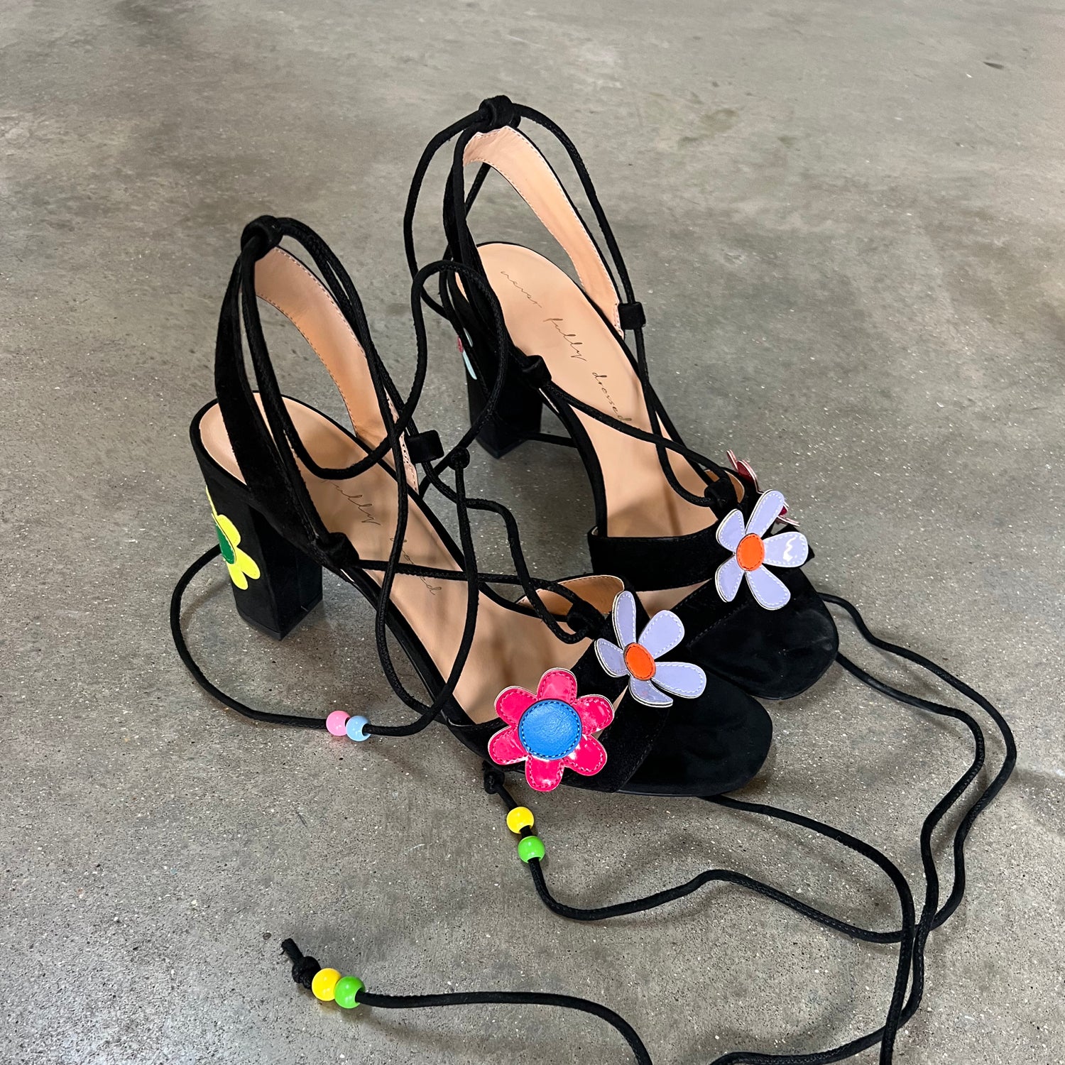 7253-flower-power-heel-1.jpg Flower Power Heel