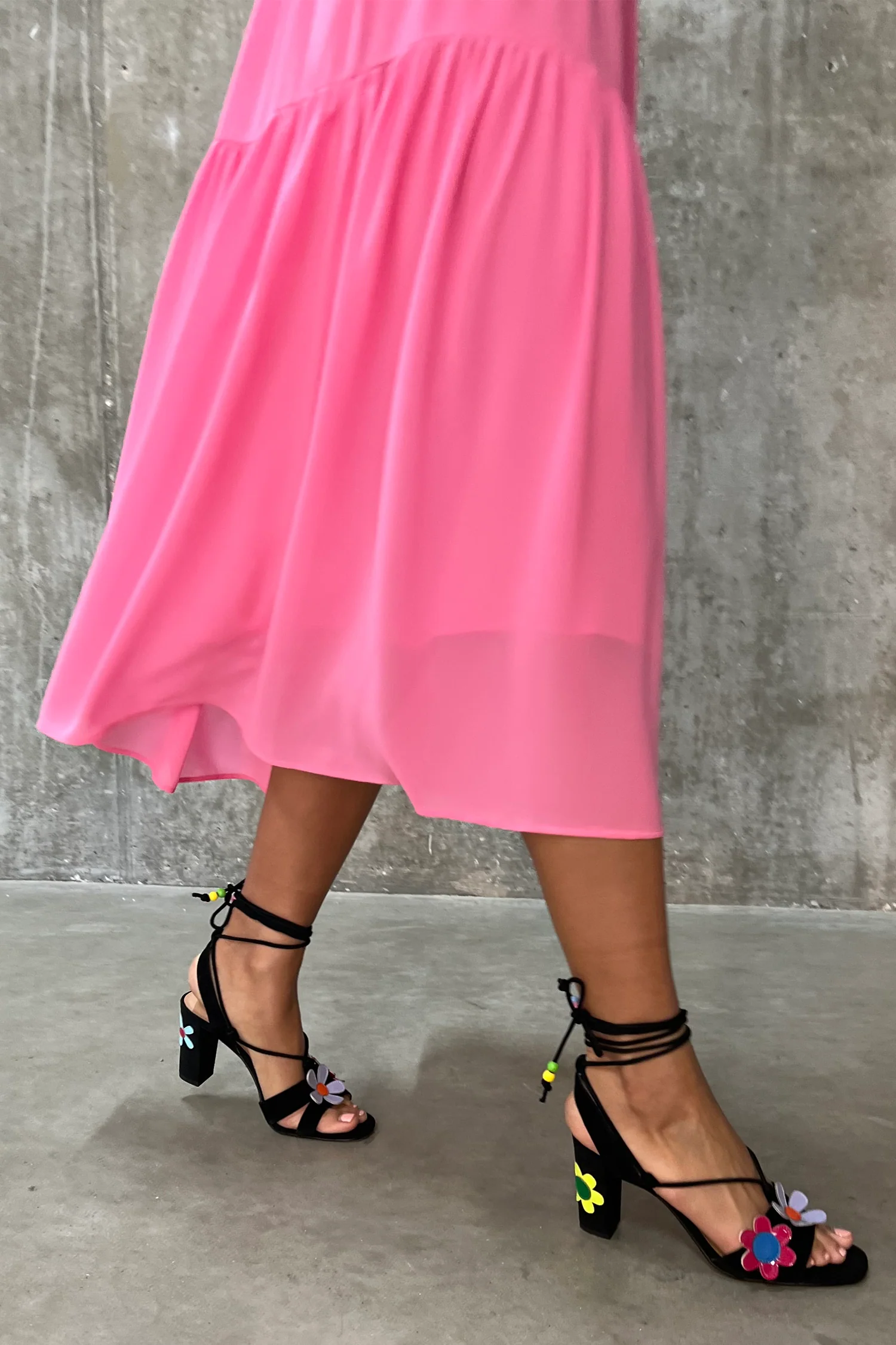 7253-flower-power-heel-2.webp Flower Power Heel