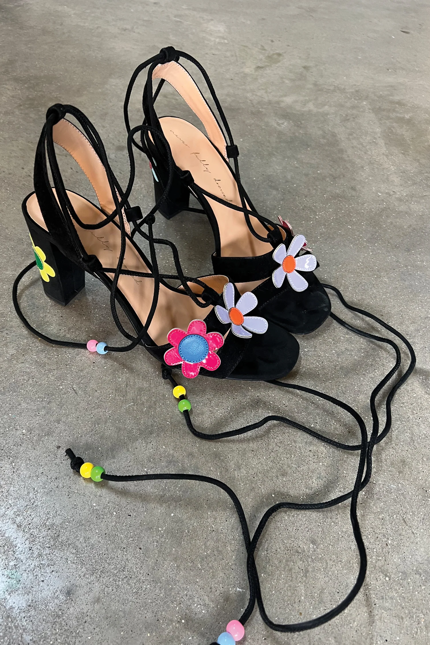 7253-flower-power-heel-5.webp Flower Power Heel