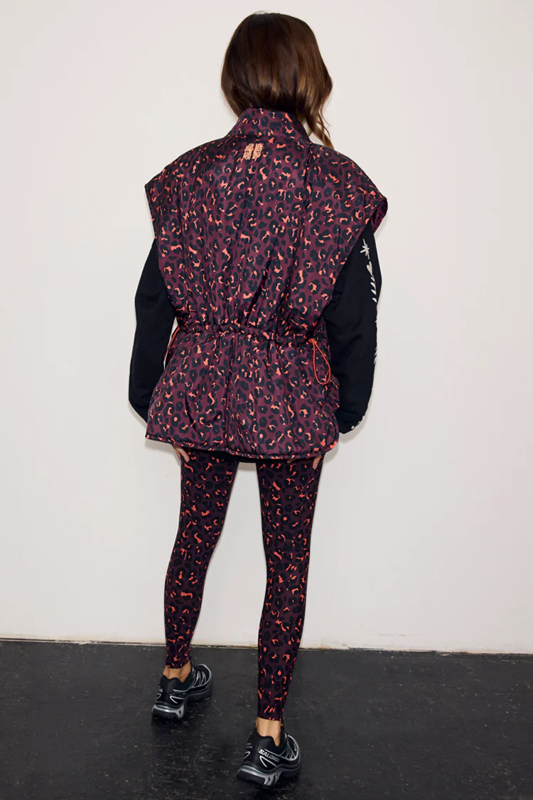 7339-dark-leopard-gilet-8.webp Dark Leopard Gilet