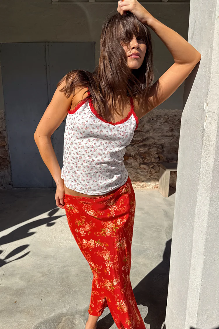 7392-dir-1679091c5a88-6-variation-7.webp Red Floral Midi Skirt