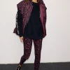 7586-dark-leopard-leggings-7.webp Dark Leopard Leggings
