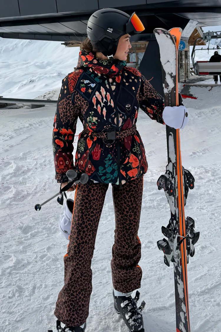 7651-leopard-ski-trousers-3.webp Leopard Ski Trousers