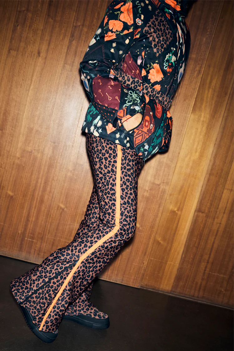 7651-leopard-ski-trousers-5.webp Leopard Ski Trousers