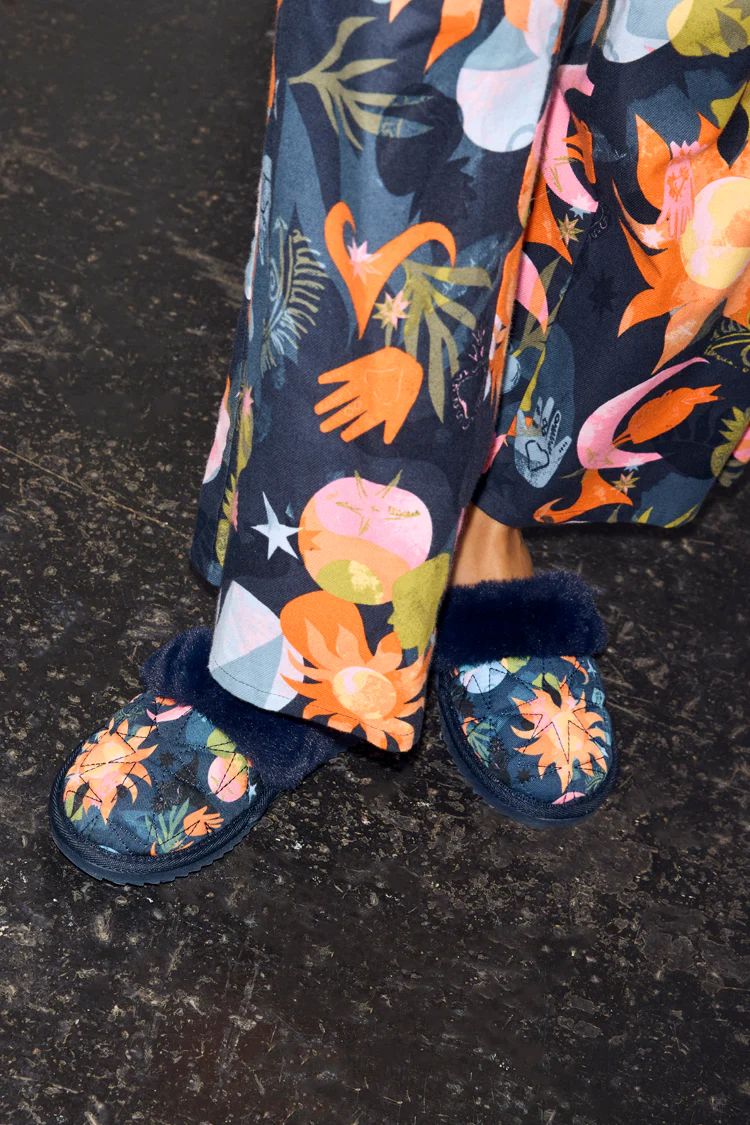 7679-navy-charm-mule-slippers-2.webp Navy Charm Mule Slippers