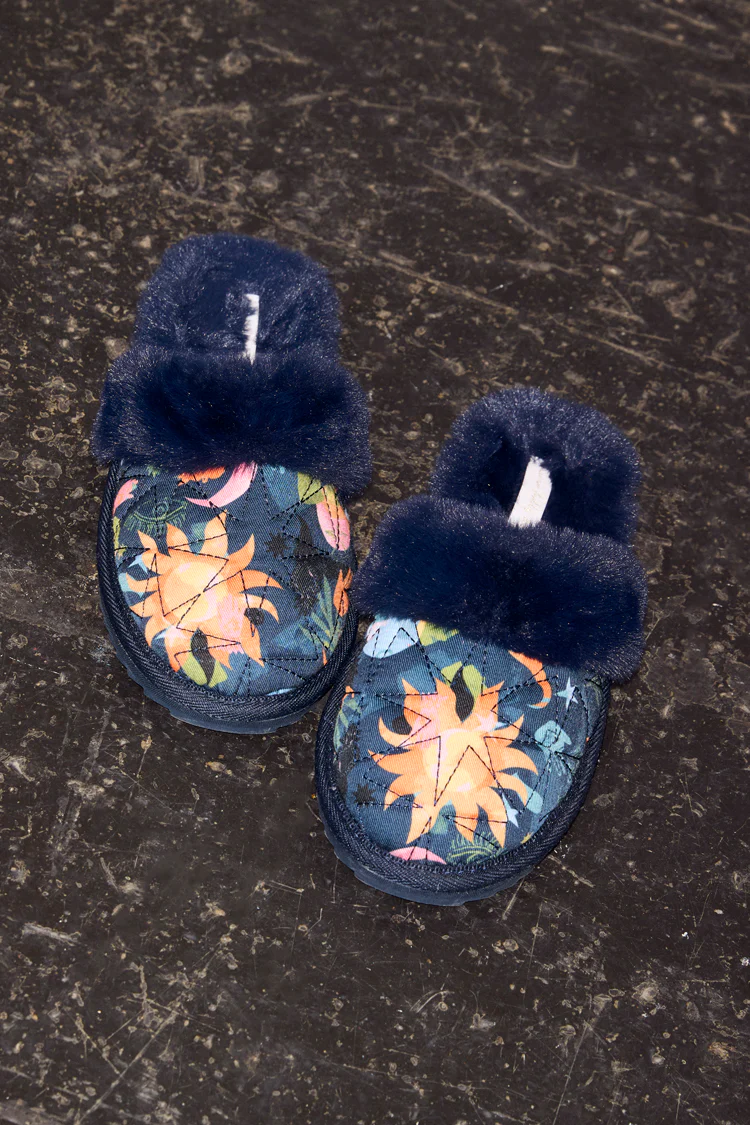 7679-navy-charm-mule-slippers-5.webp Navy Charm Mule Slippers