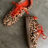 7922-leopard-pony-trainer-2.webp Leopard Pony Trainer