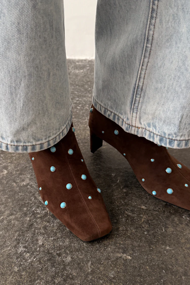 8053-chocolate-studded-suede-boots-3.webp Chocolate Studded Suede Boots