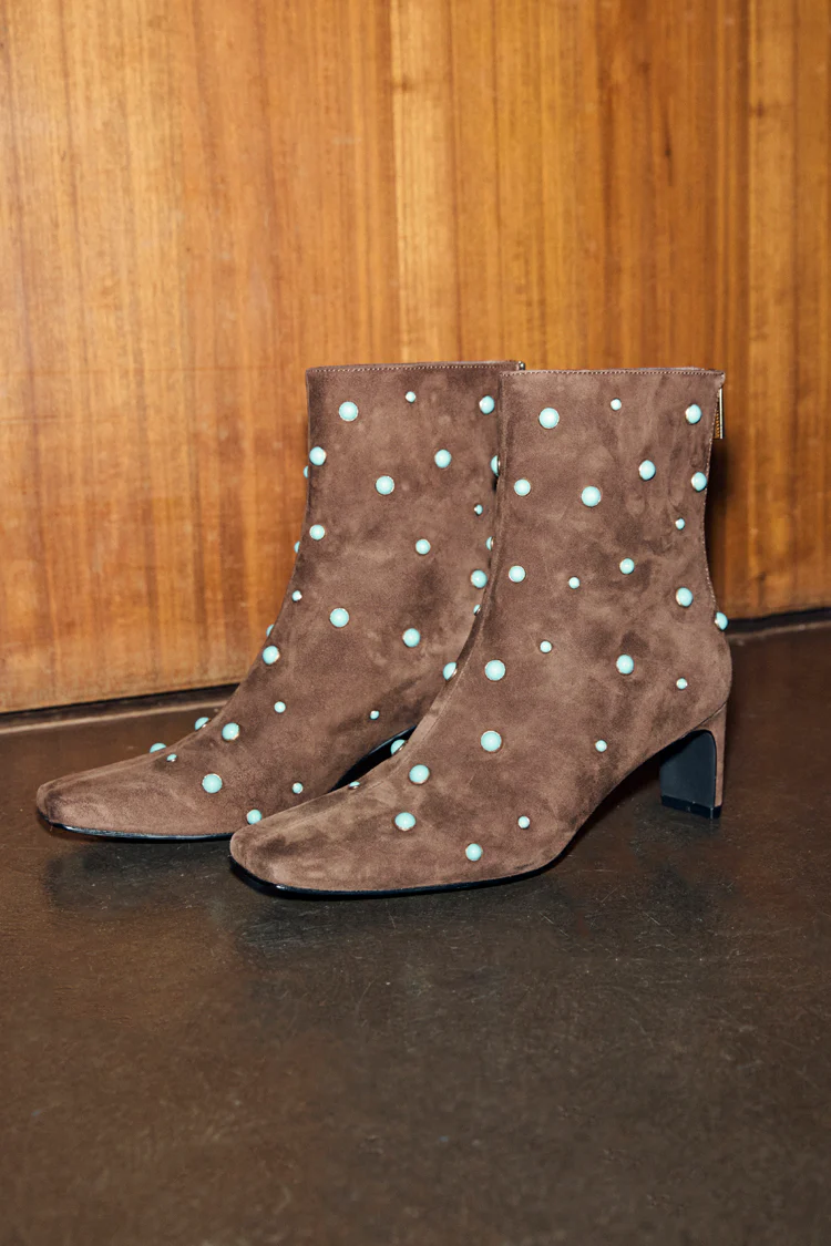 8053-chocolate-studded-suede-boots-4.webp Chocolate Studded Suede Boots