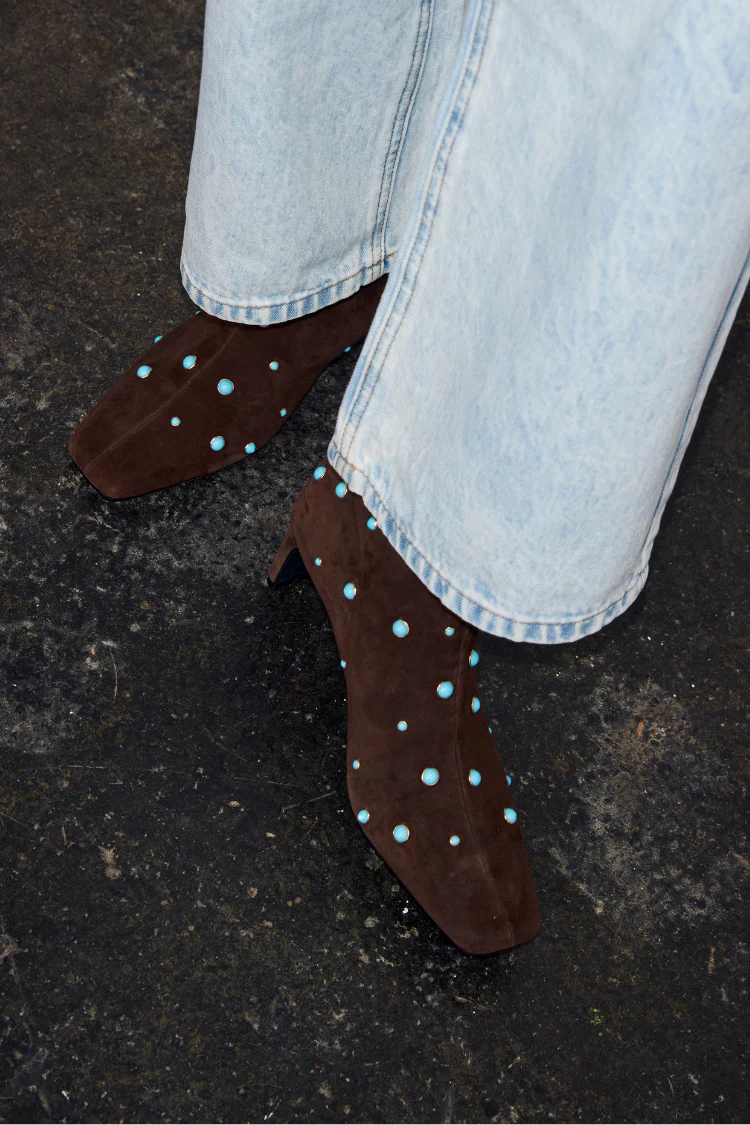 8053-chocolate-studded-suede-boots-5.webp Chocolate Studded Suede Boots