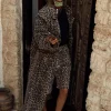 8199-dir-a87ff679a2f3-4-variation-2.webp Lucia Leopard Denim 55 Coat Petite