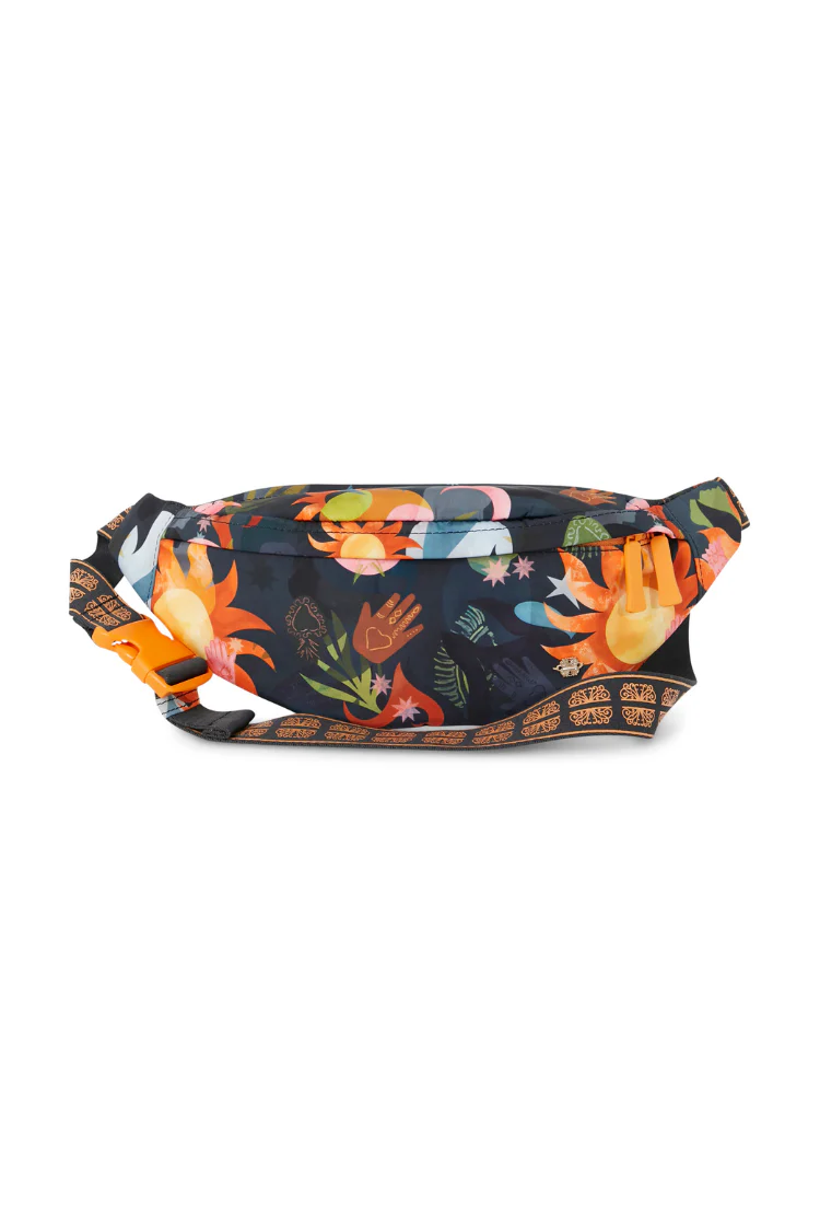 8314-navy-charm-bumbag-7.webp Navy Charm Bumbag