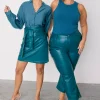 8383-teal-vegan-leather-mini-jaspre-skirt-petite-7.webp Teal Vegan Leather Mini Jaspre Skirt Petite
