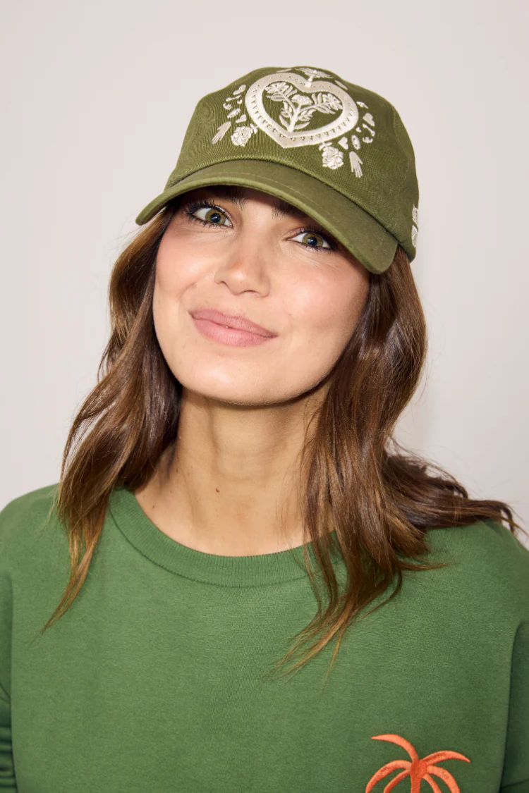 8450-olive-amara-cap-5.webp Olive Amara Cap