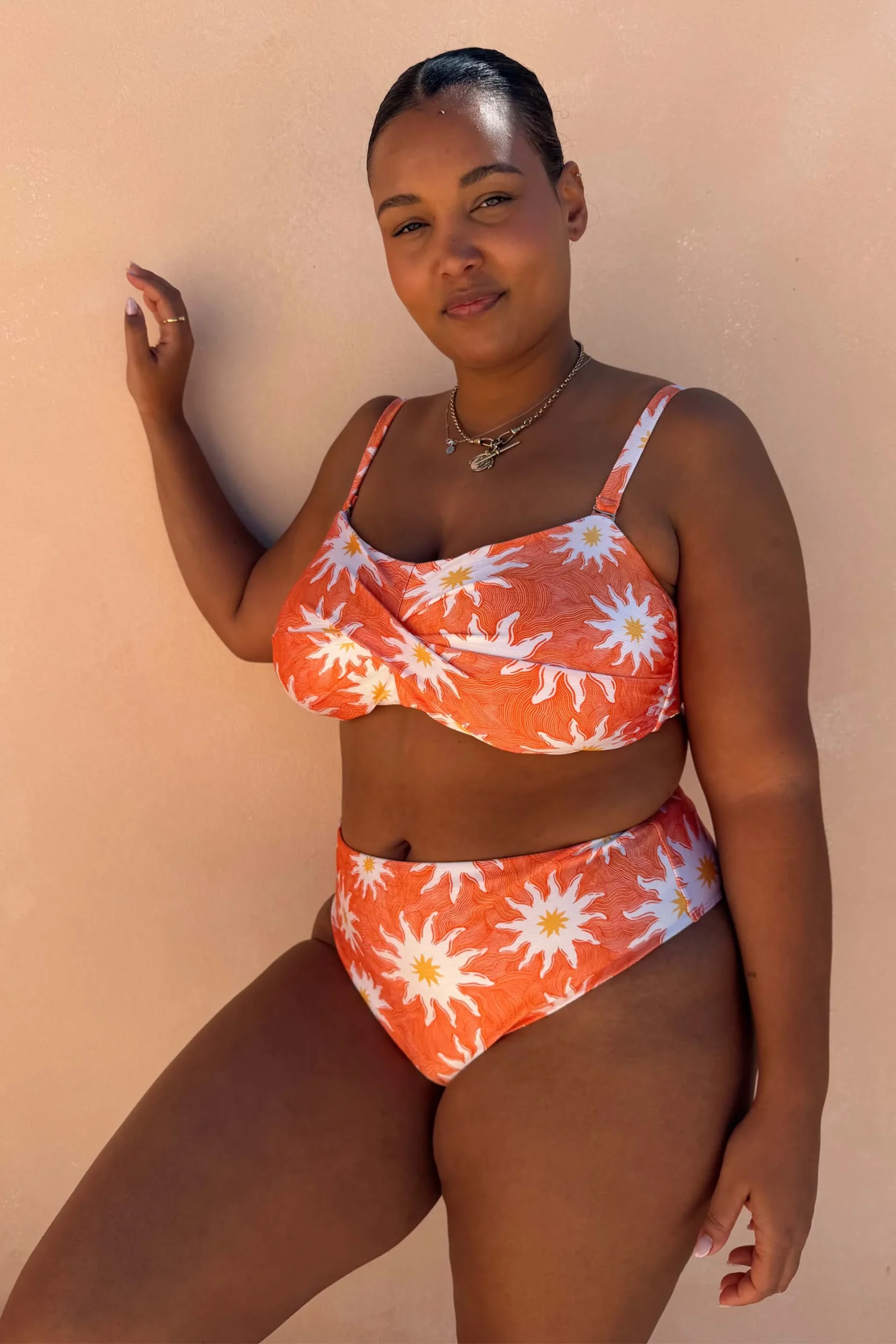 846-orange-sun-bandeau-bikini-top-3.webp Orange Sun Bandeau Bikini Top