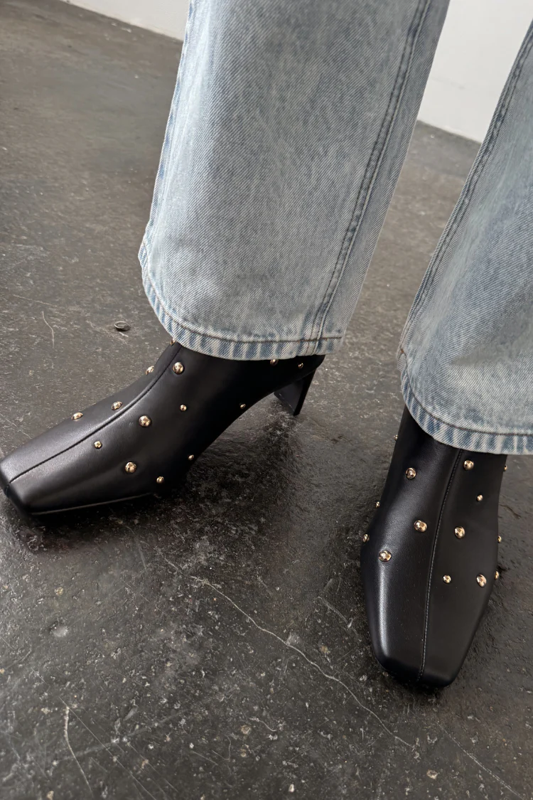 8460-black-leather-boots-with-gold-studs-6.webp Black Leather Boots with Gold Studs