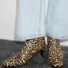 8666-uk-5-uk-5-variation-2.webp Leopard Heel Boots